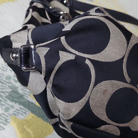 EUC Authentic Coach signature Women's large boho canvas shoulder bag handbag pur - Picture 7 of 12